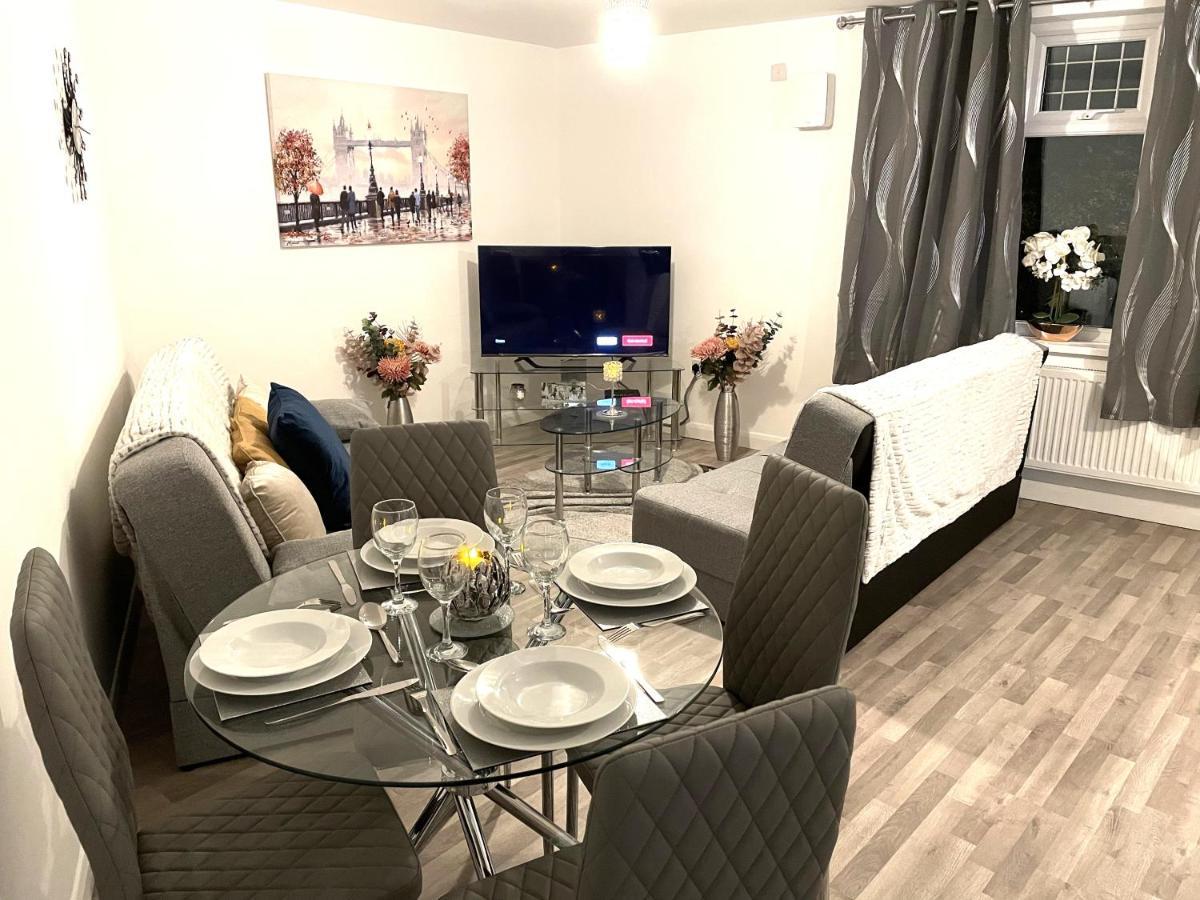 Supreme - 1 Bedroom Apart Sleeps 4 Short/Long Stay Gillingham  Ngoại thất bức ảnh