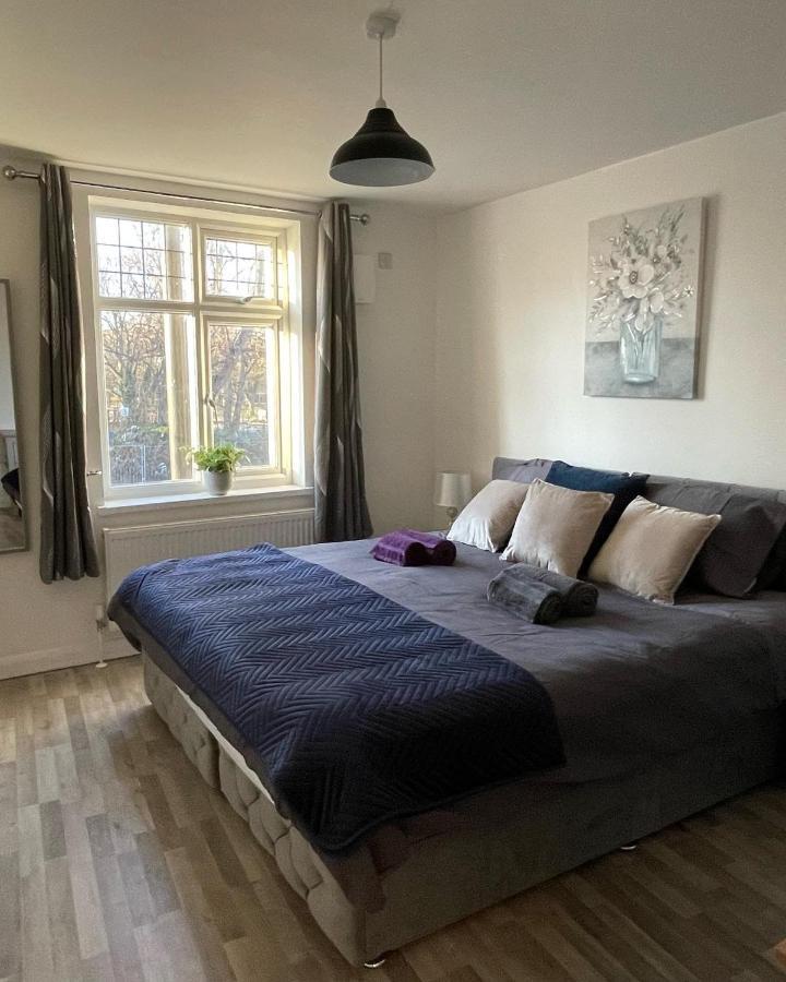 Supreme - 1 Bedroom Apart Sleeps 4 Short/Long Stay Gillingham  Ngoại thất bức ảnh