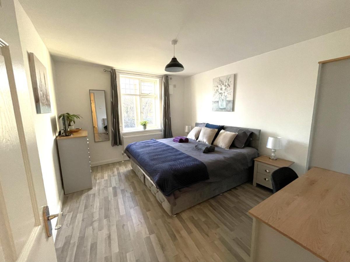 Supreme - 1 Bedroom Apart Sleeps 4 Short/Long Stay Gillingham  Ngoại thất bức ảnh